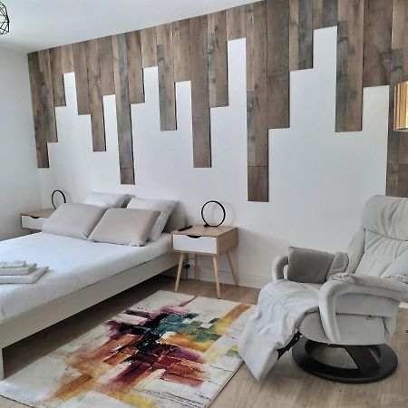 Ch Privee 18M - Canape - Netflix - Appart 120M Woippy Εξωτερικό φωτογραφία